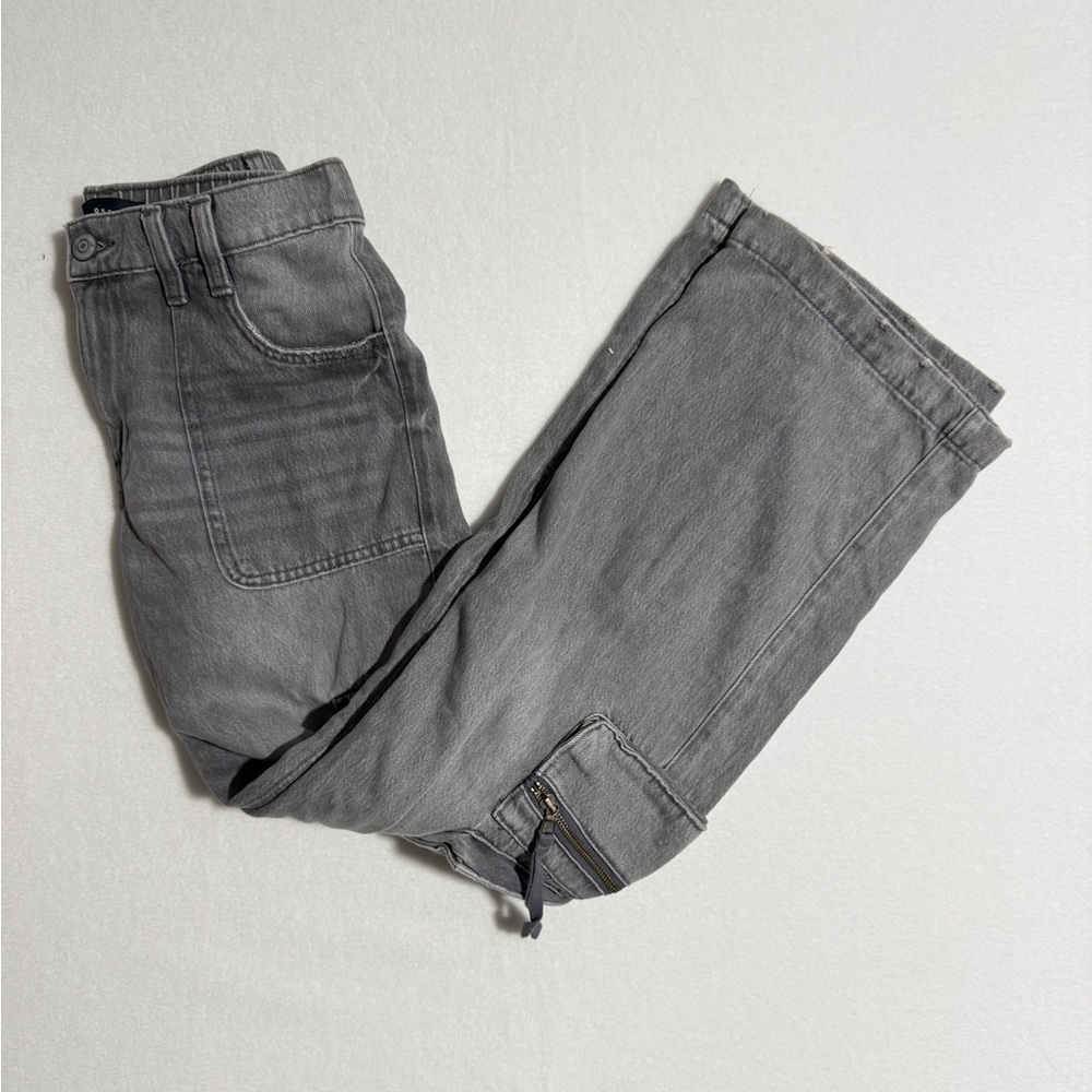 Aeropostale Women's Straight Leg Gray cargo’s